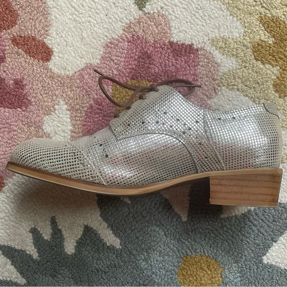 Coque Terra Mary Jane’s, size 8, silver - Picture 2 of 4